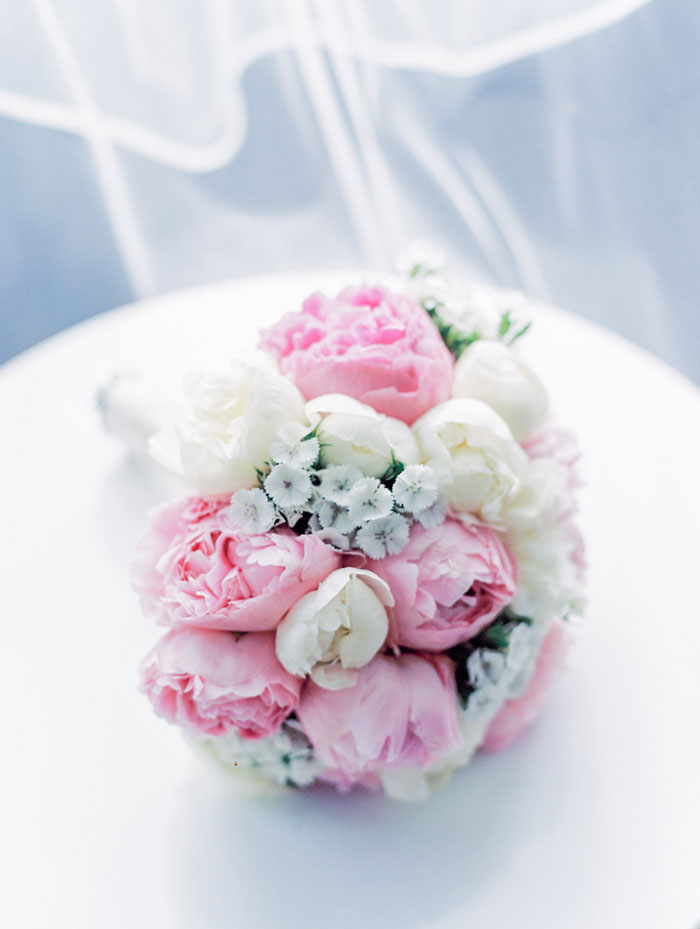 Wedding bouquet on Contax 645 Portra 400